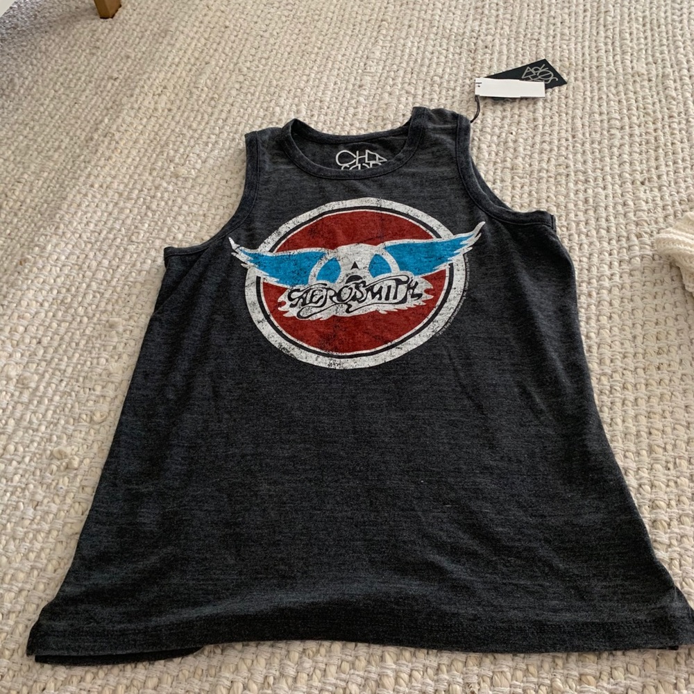 *NWT* Chaser Tank BAND TEE.